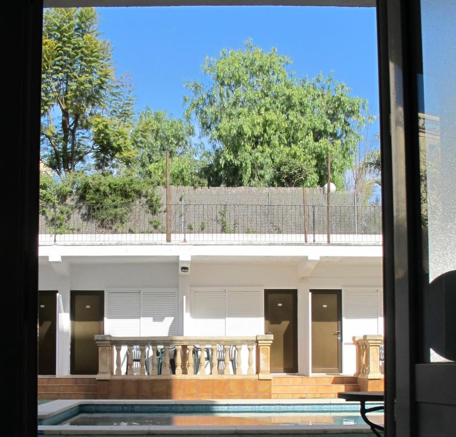 Hostal Pinar PMI Buitenkant foto