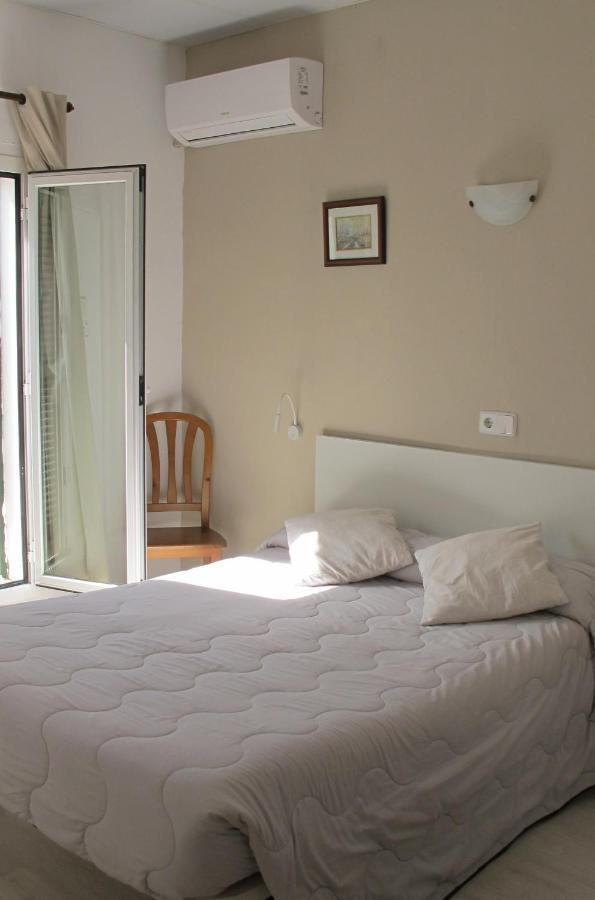 Hostal Pinar PMI Buitenkant foto