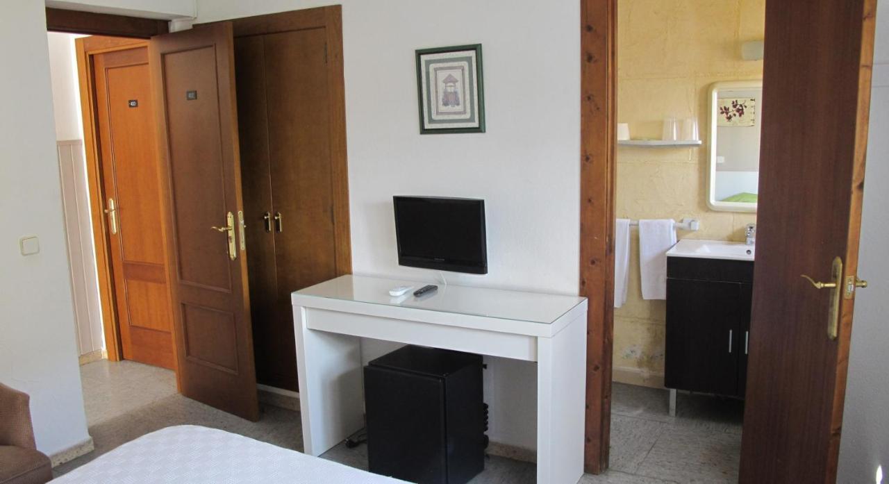 Hostal Pinar PMI Buitenkant foto