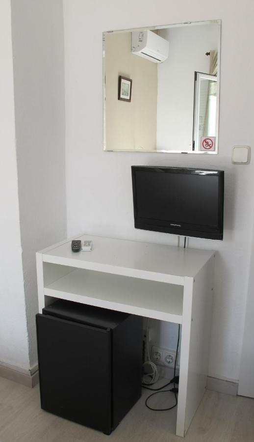 Hostal Pinar PMI Buitenkant foto