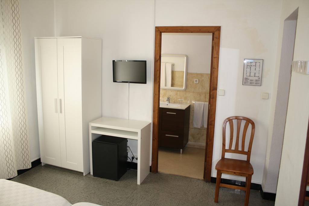 Hostal Pinar PMI Buitenkant foto